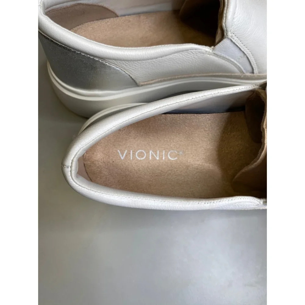 Vionic Kearny White Leather Slip On Sneakers Silver Metallic Heel Womens 9